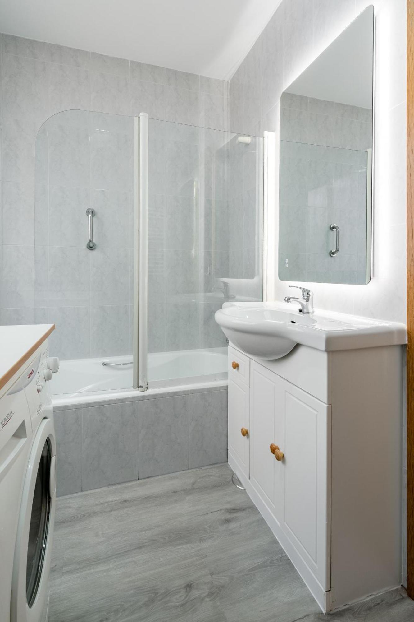 Charming Studio Avenida America Madrid Exterior photo